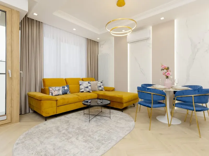 Modern Apartment with Parking | Workspace – photo 1