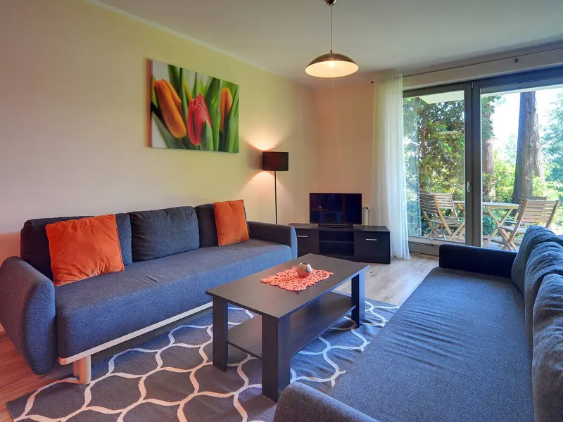 Przytulny Apartament z Ogródkiem | Prywatny Parking – zdjęcie 2