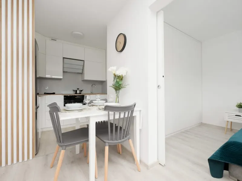 Funktionelle Wohnung im Zentrum | Nähe zum Meer und Balkon – Foto 4