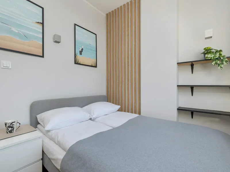 Jasny Apartament dla 4 osób | Blisko Plaży i Centrum – zdjęcie 2