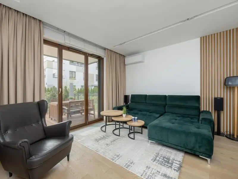 Peaceful Apartment with a Garden | Air Conditioning and Garage – photo 1