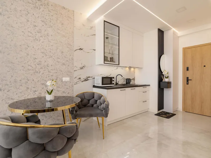 Stilvolles Studio im Zentrum von Kattowitz | Balkon | Parkplatz – Foto 2