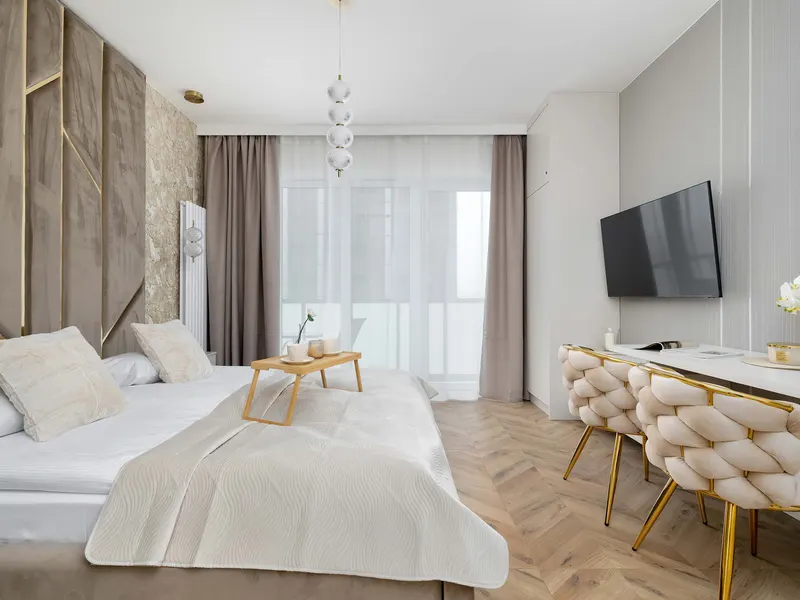 Elegantes Studio im Zentrum | Balkon | Parkplatz – Foto 1