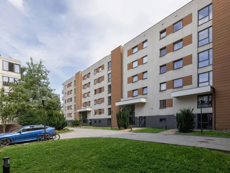 Komfortowy Apartament w Krakowie | Balkon i Parking – zdjęcie 5