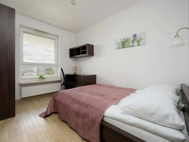 Modern Apartment | Parking, Balcony and Workspace – photo 2