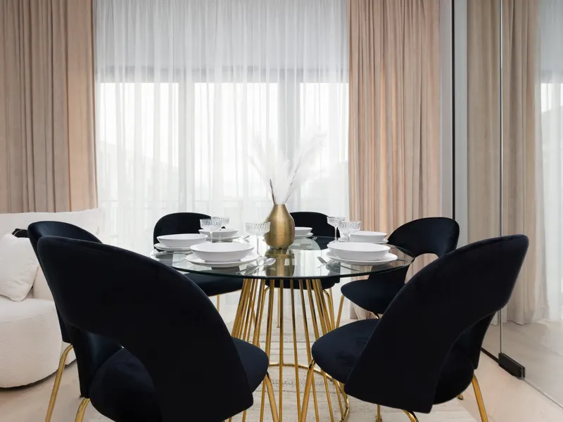 Geräumige Wohnung mit Balkon | Parkplatz | Fitnessraum – Foto 4