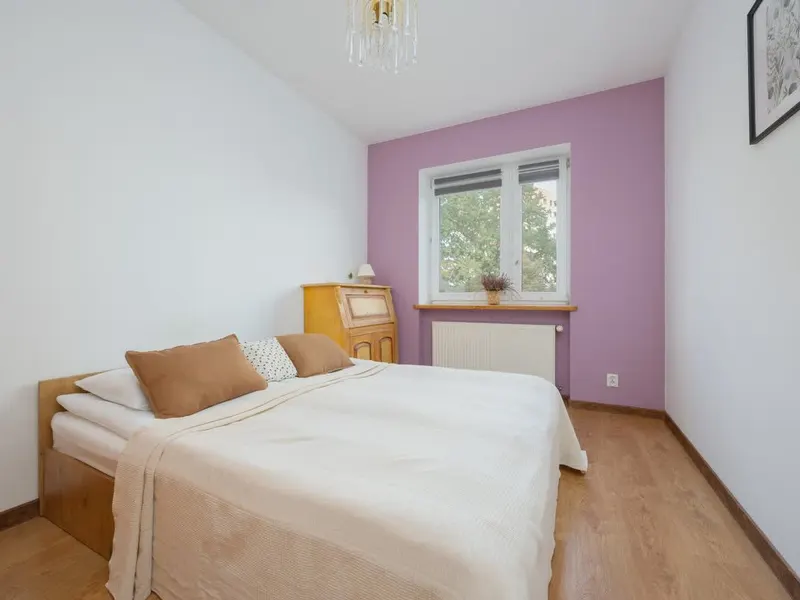 Spacious Apartment with Parking by Noclegi Renters – photo 2