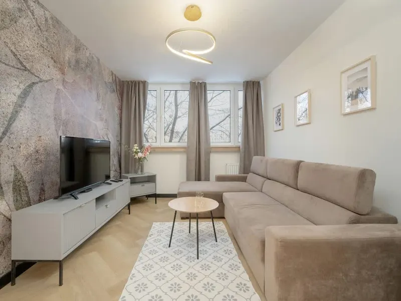 Stylowy Apartament w Centrum | Miejsce do Pracy – zdjęcie 1