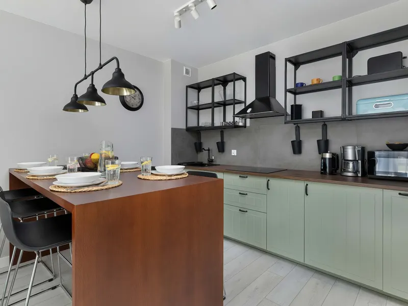 Elegancki Apartament | 150 m od Plaży, Taras, Parking – zdjęcie 4