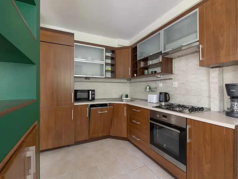 Gemütliche Wohnung | Balkon, Parkplatz, Arbeitsraum – Foto 4
