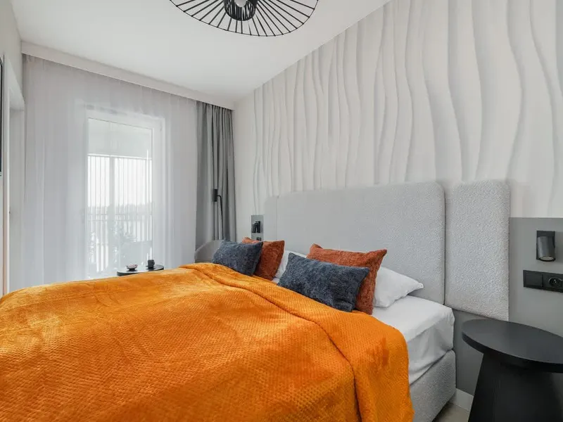 Elegancki Apartament z Balkonem | Basen | 550 m do plaży – zdjęcie 2