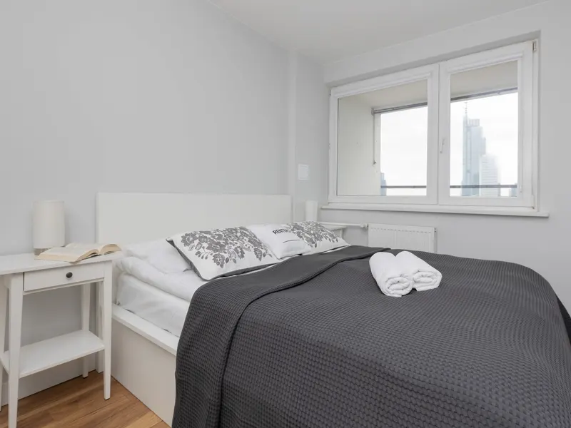 Comfortable Apartment in the Center | Balcony and View of the City – photo 2