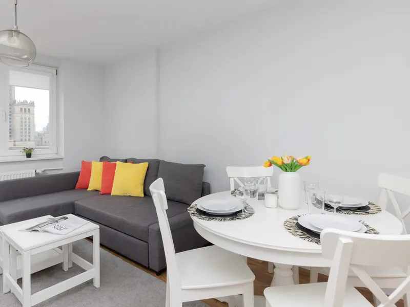 Comfortable Apartment in the Center | Balcony and View of the City – photo 1