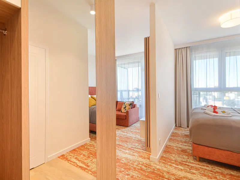 Nowoczesny Apartament w Bel Mare | Balkon i Parking – zdjęcie 5
