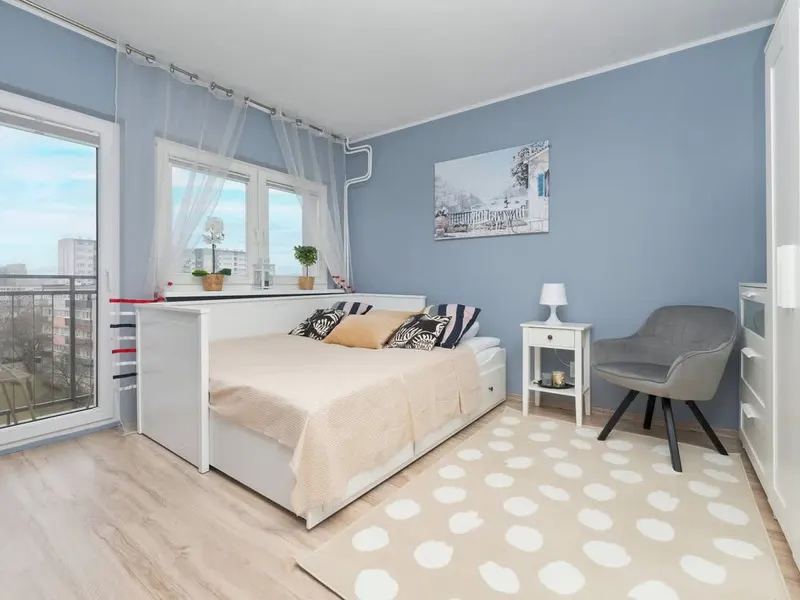 Przytulne Studio z Balkonem | Spokojna Okolica i Winda – zdjęcie 2