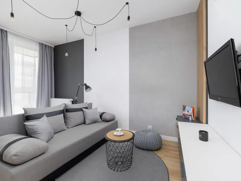 Elegant Apartment with Balcony | Parking | Workspace – photo 1