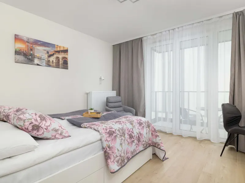 Przestronny Apartament z 3 Sypialniami | Parking i Miejsce do Pracy – zdjęcie 1