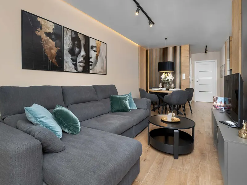 Klimatisierte Wohnung | Parkplatz, Balkon und Arbeitsraum – Foto 1