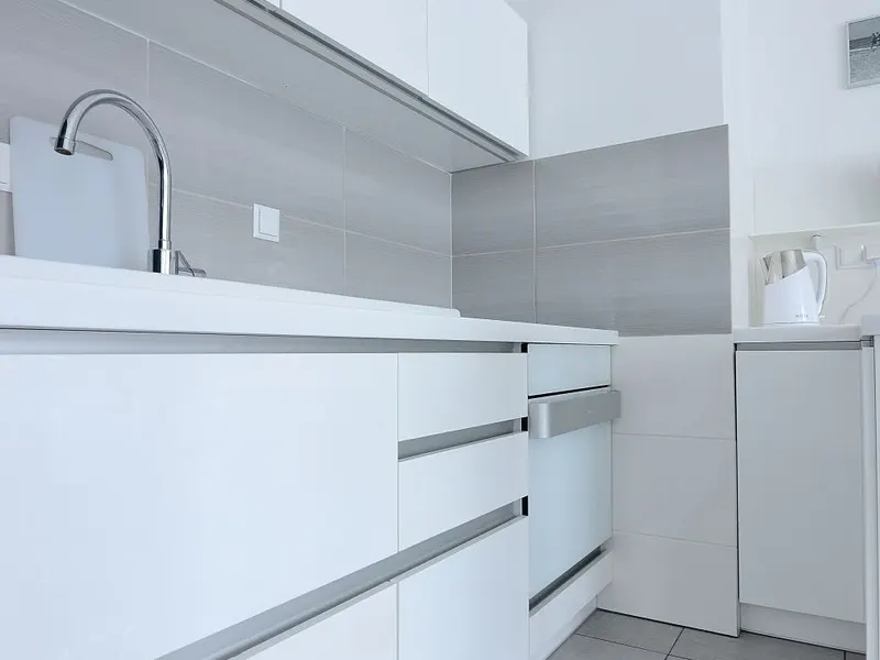 Jasne Studio z Balkonem | Blisko Plaży w Sopocie – zdjęcie 4