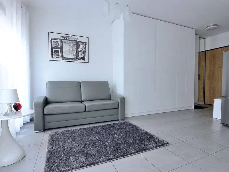 Jasne Studio z Balkonem | Blisko Plaży w Sopocie – zdjęcie 1