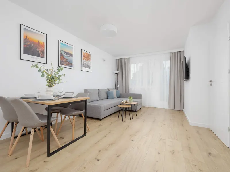 Bright Apartment in the Center | Parking and Balcony with a View – photo 1