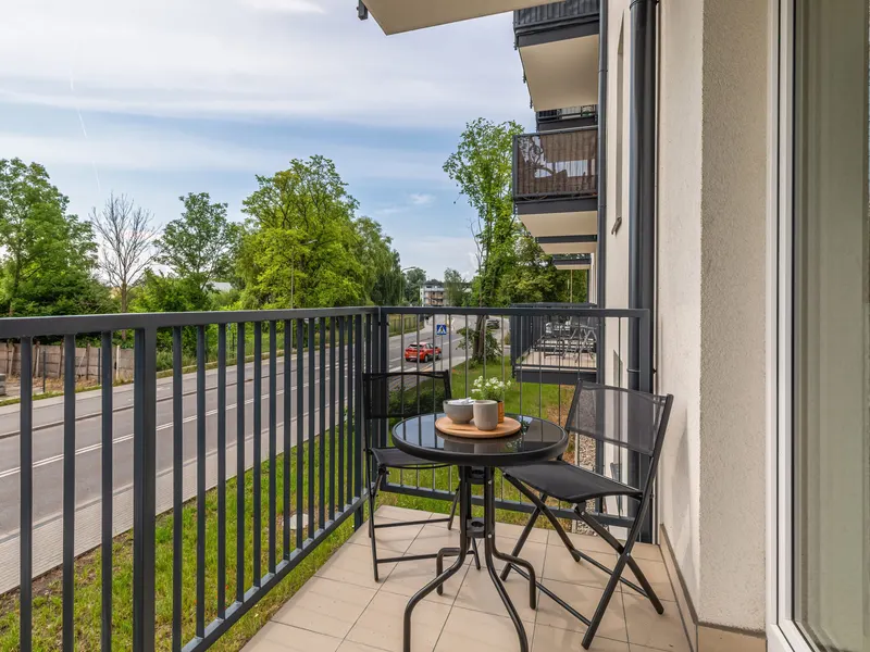 Elegancki Apartament z Balkonem | Prywatny Parking – zdjęcie 3