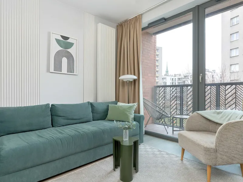 Elegant Apartment | Underground Parking, Balcony – photo 1