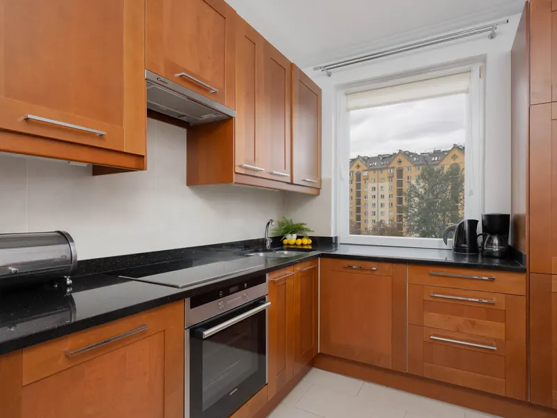 Komfortowy Apartament z Balkonem | Parking w Garażu – zdjęcie 3