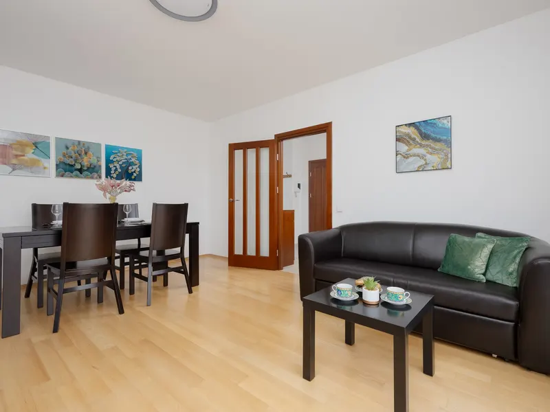 Komfortowy Apartament z Balkonem | Parking w Garażu – zdjęcie 1
