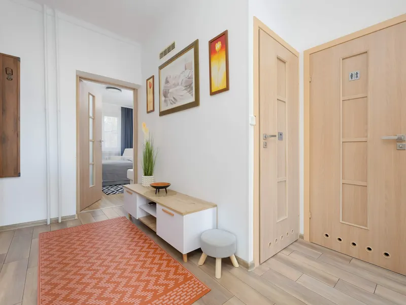 Comfortable Apartment for 6 Persons | Balcony in Zoliborz district – photo 4