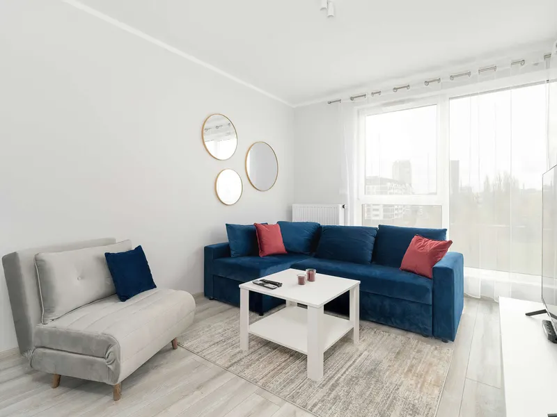 Elegantes Apartment mit Balkon | Privatparkplatz – Foto 1