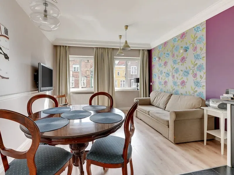 Stilvolle Wohnung in der Altstadt | 2 Schlafzimmer – Foto 1