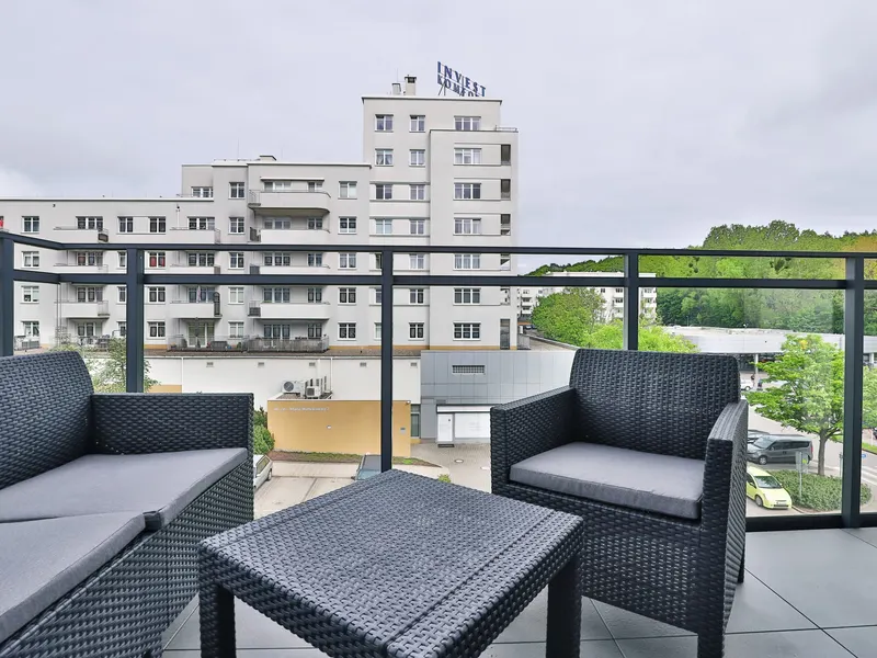 Rodzinny Apartament z Balkonem | Parking & Spokojna Okolica – zdjęcie 3