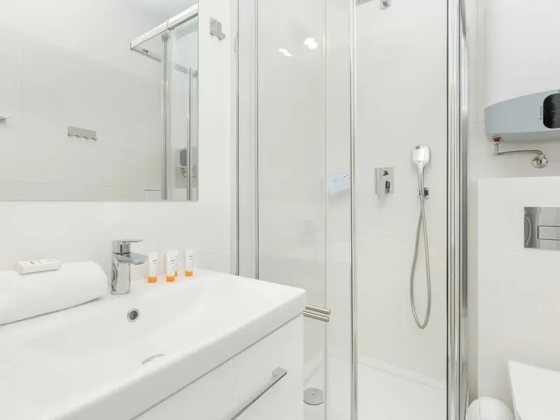 Praktyczny Apartament | Dwie Sypialnie, Miejsce do Pracy – zdjęcie 5