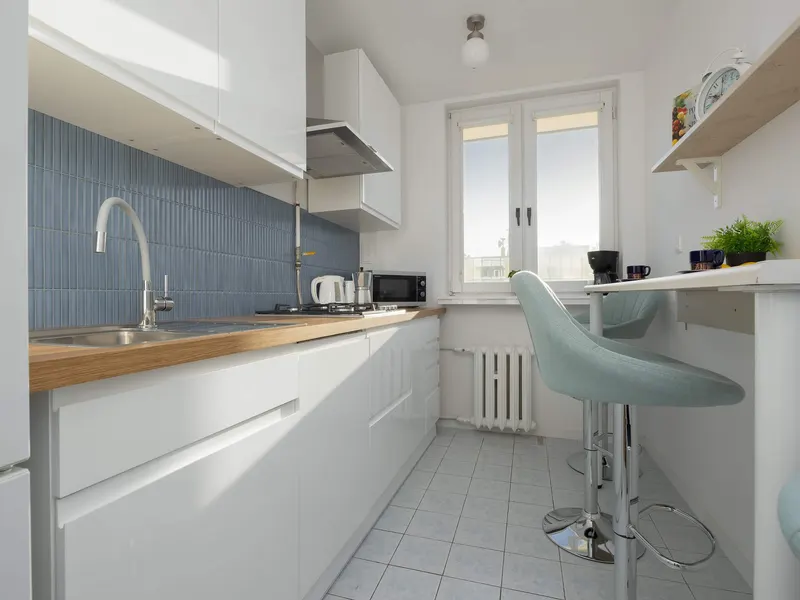 Atmospheric Apartment in the City Center with Air Conditioned Living Room by Noclegi Renters – photo 3