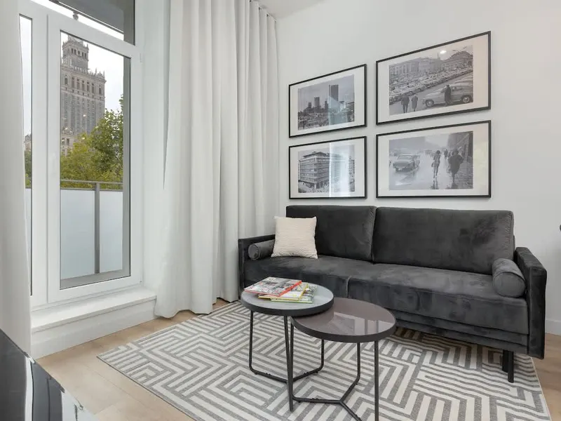 Centralny Apartament z Widokiem | 2 Sypialnie | Praca Zdalna – zdjęcie 1