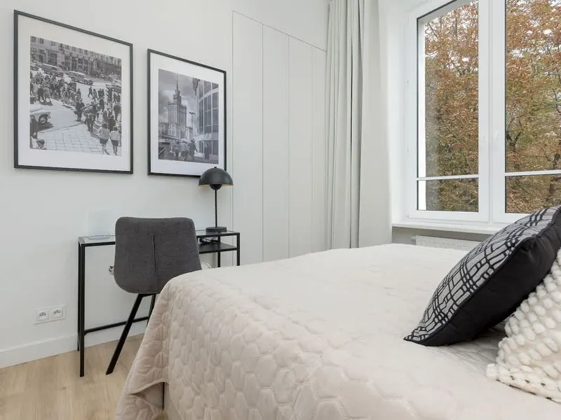 Centralny Apartament z Widokiem | 2 Sypialnie | Praca Zdalna – zdjęcie 5