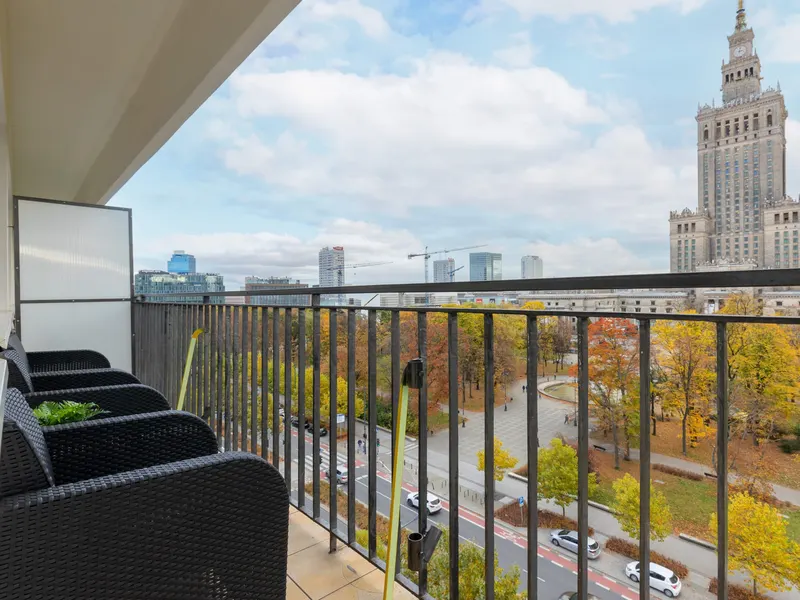 Bright Studio in the Center | Balcony with View of the Palace of Culture and Science – photo 2