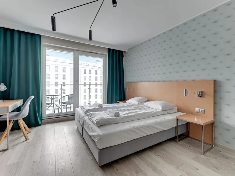 Helles Studio mit Balkon | in der Nähe des Langen Marktes – Foto 1