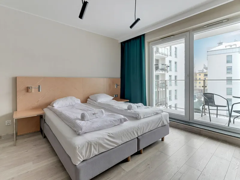 Cozy Studio | Balcony | Close to Attractions – photo 1