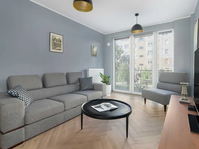 Elegancki Apartament | Balkon i Miejsce do Pracy – zdjęcie 1