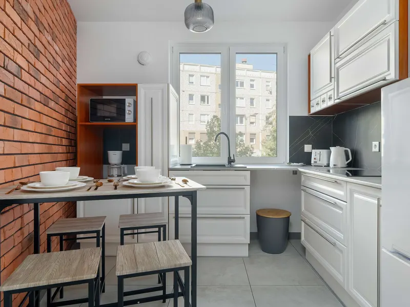 Elegancki Apartament | Balkon i Miejsce do Pracy – zdjęcie 3