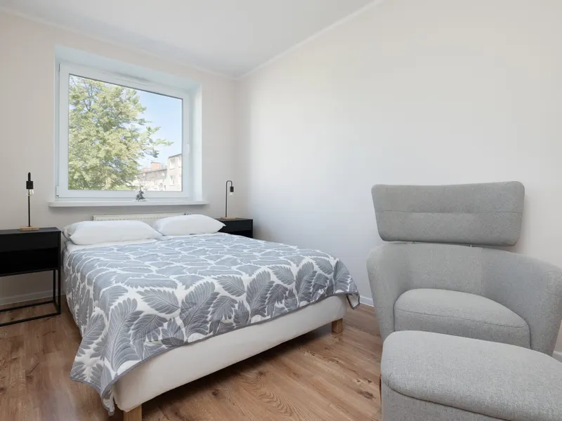 Przestronny Apartament | 2 Sypialnie | Miejsce do Pracy – zdjęcie 4