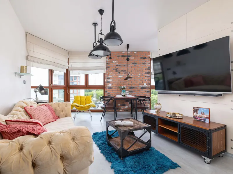Stilvolle Wohnung in Krakau | Balkon und 2 Smart TVs – Foto 1