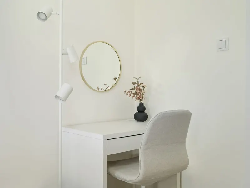 Geräumiges Appartement | 3 Schlafzimmer und 2 Garagenplätze – Foto 3