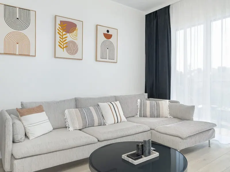 Geräumiges Appartement | 3 Schlafzimmer und 2 Garagenplätze – Foto 1