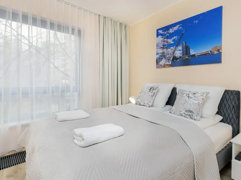 Stylowy Apartament w Centrum | Balkon i Parking – zdjęcie 3