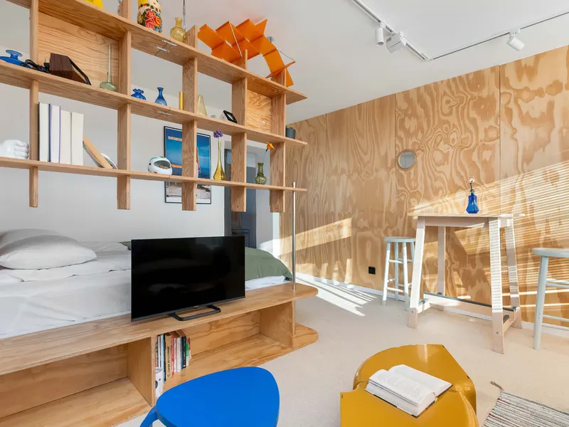 Kolorowy Apartament w Centrum | Balkon i Blisko Plaży – zdjęcie 4