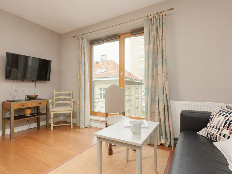 Przestronny Apartament w Centrum | Parking, Blisko Plaży – zdjęcie 4