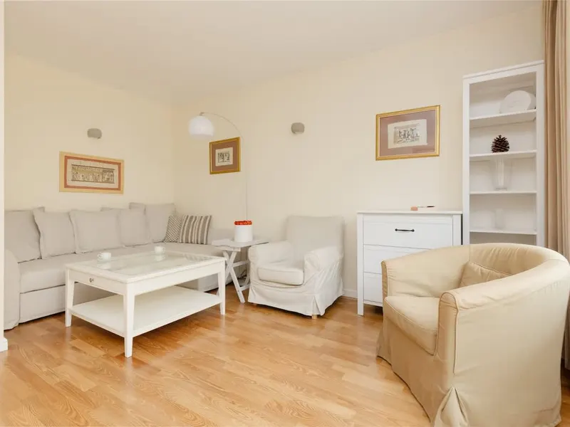 Elegant Apartment in the Center | Balcony | 2 Bedrooms – photo 1